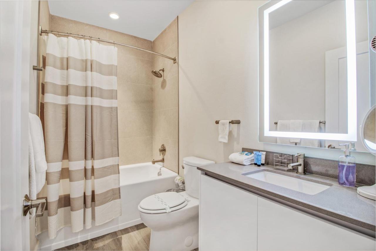 Modern Townhouse Near Disney With Heated Pool Орландо Экстерьер фото